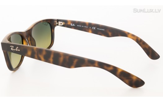 Ray-Ban New Wayfarer Matte Polarised (RB2132 894/76 52mm) saules brilles
